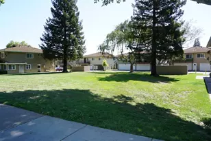 902 Gilchrist Wkwy 3, San Jose, CA 95133 - Photo 15