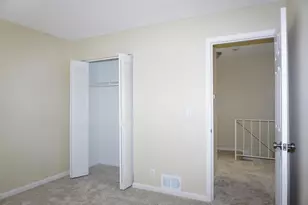 902 Gilchrist Wkwy 3, San Jose, CA 95133 - Photo 11
