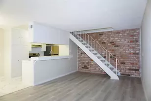 902 Gilchrist Wkwy 3, San Jose, CA 95133 - Photo 9