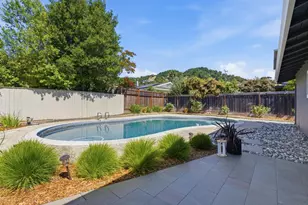 2725 Las Gallinas Ave, San Rafael, CA 94903 - Photo 19
