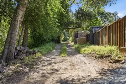 365 Pennsylvania Ave, Los Gatos, CA 95030 - Photo 71