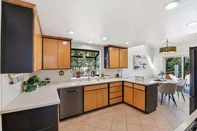10112 Adelheid Ct, Cupertino, CA 95014 - Photo 9