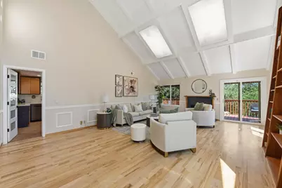 10112 Adelheid Ct, Cupertino, CA 95014 - Photo 5