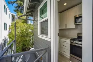 1124 Douglas Ave, Burlingame, CA 94010 - Photo 13