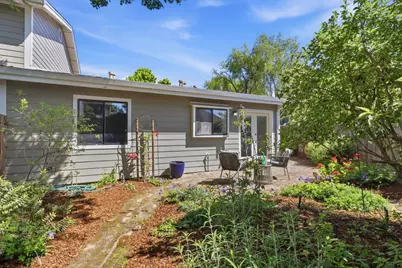 1530 Leila Ct, Santa Cruz, CA 95062 - Photo 25