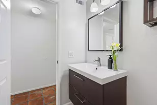 1636 Mariani Dr, Sunnyvale, CA 94087 - Photo 31
