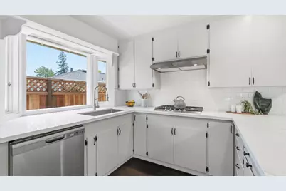 321 Chilverton St, Santa Cruz, CA 95062 - Photo 11