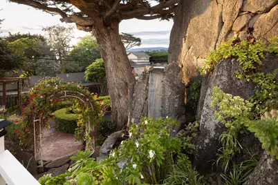 888 Del Monte Blvd, Pacific Grove, CA 93950 - Photo 33