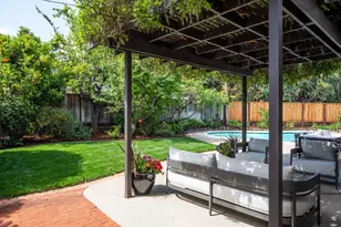 124 Jardin Dr, Los Altos, CA 94022 - Photo 21