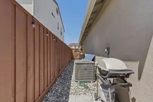 914 Fulton Way, Hollister, CA 95023 - Photo 35