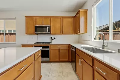 914 Fulton Way, Hollister, CA 95023 - Photo 15
