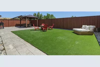 914 Fulton Way, Hollister, CA 95023 - Photo 29
