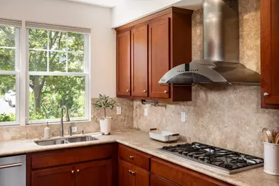 819 Wilmington Ter, Sunnyvale, CA 94087 - Photo 5