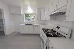 194 S 24th St, San Jose, CA 95116 - Photo 7