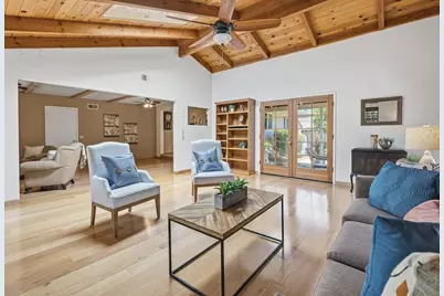 10730 La Roda Dr, Cupertino, CA 95014 - Photo 5