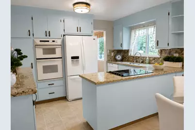 10730 La Roda Dr, Cupertino, CA 95014 - Photo 9