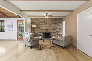 10730 La Roda Dr, Cupertino, CA 95014 - Photo 35