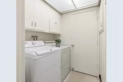 10730 La Roda Dr, Cupertino, CA 95014 - Photo 29
