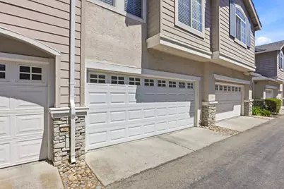 10756 Craigtown Ln, Dublin, CA 94568 - Photo 35