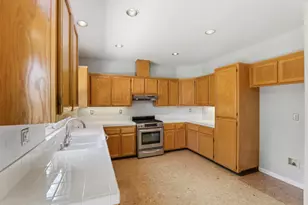 2661 Valley View Rd, Hollister, CA 95023 - Photo 13