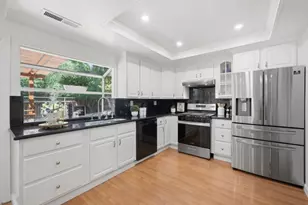 3350 Woodside Ln, San Jose, CA 95121 - Photo 17