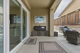 1130 Garcia Gln, Hollister, CA 95023 - Photo 27