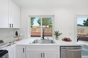 560 Biscayne Ct, Morgan Hill, CA 95037 - Photo 17