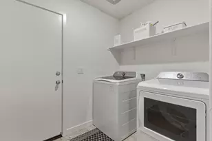 395 Yandris Ct, Los Banos, CA 93635 - Photo 21