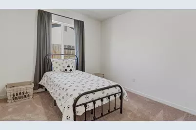 395 Yandris Ct, Los Banos, CA 93635 - Photo 19