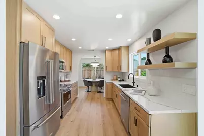 4 Dionne Ct, Belmont, CA 94002 - Photo 9
