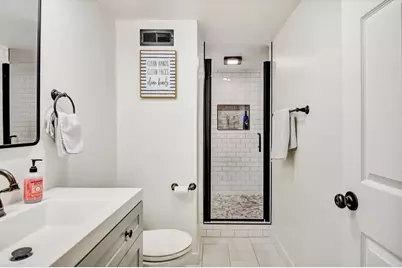 2323 Mastlands Dr, Oakland, CA 94611 - Photo 31