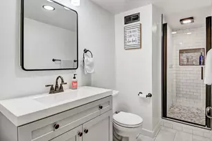 2323 Mastlands Dr, Oakland, CA 94611 - Photo 11