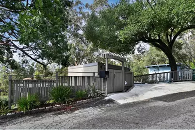 2323 Mastlands Dr, Oakland, CA 94611 - Photo 17