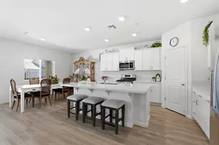 1381 Riverbank Dr, Madera, CA 93637 - Photo 9