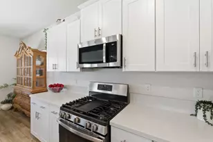 1381 Riverbank Dr, Madera, CA 93637 - Photo 15