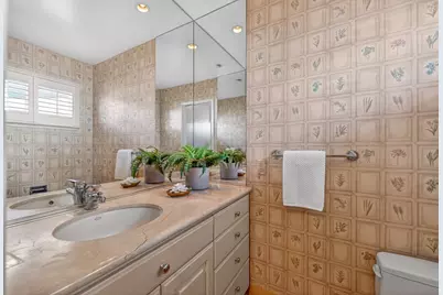 1355 Robsheal Dr, San Jose, CA 95125 - Photo 19