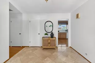 1355 Robsheal Dr, San Jose, CA 95125 - Photo 7