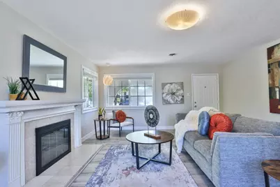 263 E Hemlock Ave, Sunnyvale, CA 94085 - Photo 3