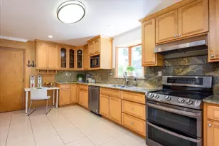 1027 Edmonds Ct, Sunnyvale, CA 94087 - Photo 15