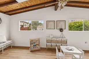 10525 Barnhart Ct, Cupertino, CA 95014 - Photo 19