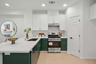 728 City Walk Pl 4, Hayward, CA 94541 - Photo 5