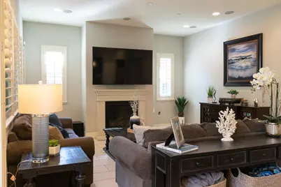 936 Jaguar Pl, Gilroy, CA 95020 - Photo 11
