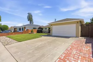 1126 W Knickerbocker Dr, Sunnyvale, CA 94087 - Photo 3