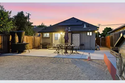 827 Central Ave, Hollister, CA 95023 - Photo 27