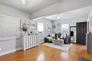 827 Central Ave, Hollister, CA 95023 - Photo 3