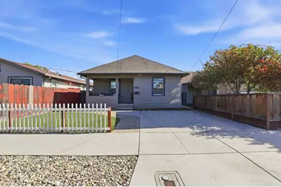 827 Central Ave, Hollister, CA 95023 - Photo 1
