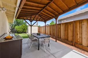 2070 Don Ct, Santa Clara, CA 95050 - Photo 23