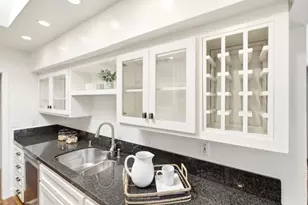617 Forest Ave, Palo Alto, CA 94301 - Photo 9