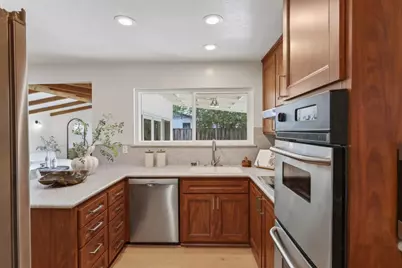 18366 Clemson Ave, Saratoga, CA 95070 - Photo 11