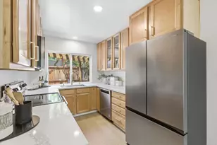 10157 Camberley Ln, Cupertino, CA 95014 - Photo 9